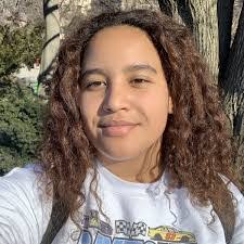 Claudia Haynes's Instagram, Twitter & Facebook