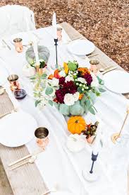 Outdoor Friendsgiving Table Decorating Ideas Maison De Pax In 2020 Outdoor Thanksgiving Outdoor Table Settings Decor