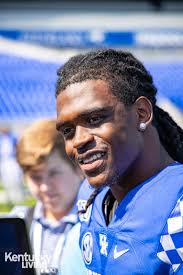 Kentucky takes the field