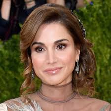 Queen sends official email to Commonwealth citizens