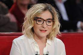 Affiche 1 du film maman sur 2 affiches disponibles sur allociné. Josiane Balasko A Hate Que Sa Fille Marilou Berry Ait Des Enfants