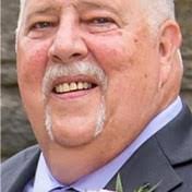 Robert Liddle's Instagram, Twitter & Facebook