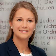 Rechtsanwälte + Fachanwälte + Notare