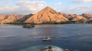 Maybe you would like to learn more about one of these? Tips Liburan Hemat Ke Labuan Bajo Semi Backpacker Hanya Rp3 Jutaan Okezone Travel