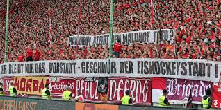 Im ersten spiel unter dem neuen trainer jeff saibene feierte der 1. Fur Immer Rot Weiss Rot Mega Choreo Am Betze Der Betze Brennt
