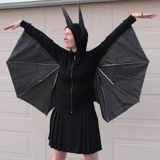 Tannenbaum kostüm selber machen ♥ süßes kostüm für weihnachten ✓ inspirationen, alle accessoires. Batgirl Und Fledermauskostum Selber Machen Bei Heimwerker De Fledermaus Kostum Kostume Frauen Madchen Kostume
