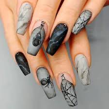 Some halloween nail designs are easier, and some are more intricate, but they often do look more painstaking than they actually are. 1001 Ideas For Awesome And Spooky Halloween Nails