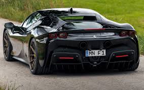 Ferrari preta modelo clássico