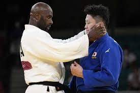 柔道ならリネール mmaならガヌー 現状、誰もが推測する答えはコレだろう では、喧嘩ならどうか？ これは各々の価値観による妄想での希望的観測で 特定の名を出すしかない 各競技の実績は各競技以上でも以下でもないのが現実で Fukqgb Q570xtm