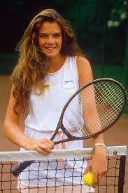 Annabel croft young