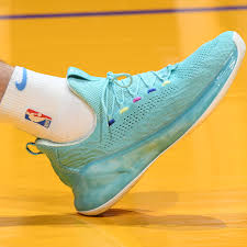 May 14, 2021 | 9:17 pm edt update. Texas A M Aggie And Lakers Pg Alex Caruso Got Himself A Shoe Deal Good Bull Hunting