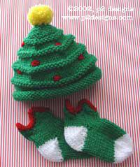 Now you have 76 stitches in total or multiples of 19 stitches. Knitting Patterns Galore Christmas Tree Hat Elfin Socks