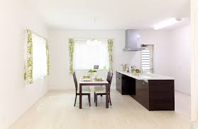 Includes 4 backless kyoto stools and one bench. 15 Creative Dining Room Table Decor Ideas The Free Closet