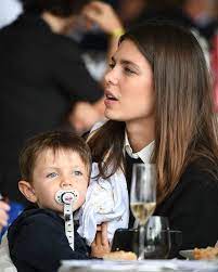 Weitere ideen zu prinzessin caroline, grace kelly, charlotte casiraghi. Timeless Style Colette On Instagram Charlottecasiraghi Carlotacasiraghi Charlotte Casiraghi Prinzessin Charlotte Von Monaco Prinzessin Charlotte