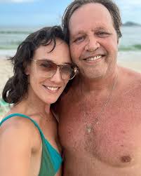 Adriana Birolli abre o coração ao comemorar aniversário do namorado: 'Amo  viver ao seu lado'