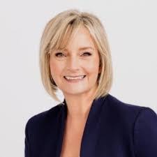 Dee Stubbs's Instagram, Twitter & Facebook