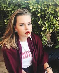 Последние твиты от grace kelly (@gracekellysp). Enkelin Von Grace Kelly So Ahnlich Sieht Camille Ihrer Beruhmten Oma