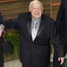 Mickey was prominently known as an actor, and is remembered fondly by family, friends, and fans. Mickey Rooney Hollywood Trauert Gala De