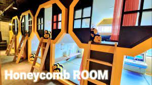 Honey room like a capsule hotel (Comic Cafe) - YouTube