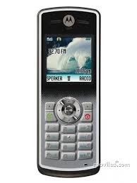 Comparar Haier Z7100 y Motorola W177 ...