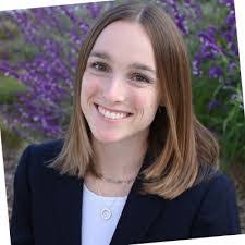 Margo Lyons's Instagram, Twitter & Facebook