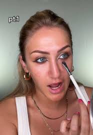 Did My Makeup Artist Think I Will Not Notice Hole Story 2