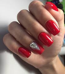 Pin By Veronica Sanchez On Paznokcie In 2020 Red Gel Nails Red Nail Art Simple Nails