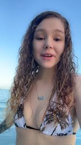 Jazmine Floyd's Instagram, Twitter & Facebook