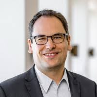 500+ profilů „Bartmann“