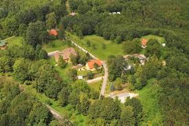 Melegkonyhás büfé választéka különleges, mert kínálata messze túlmutat a megszokott hamburger, hotdog, szendvics ajánlatokon, egyedülálló. Nagy Magyarorszag Park Isztimer Updated 2021 Prices