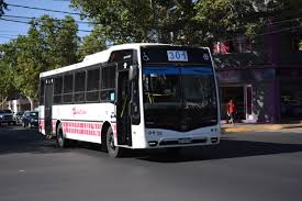 SANJUAN #NOTICIAS #MINISTERIOS El Gobierno analiza otro aumento en el  pasaje de colectivos: ¿cuándo llegaría el ajuste? El secretario de Tránsito  y Transporte, Marcelo Molina, informó que el Gobierno provincial está  terminando