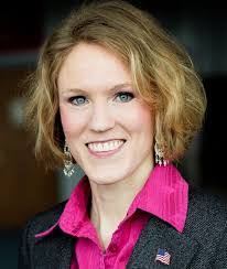 Anna Wills's Instagram, Twitter & Facebook