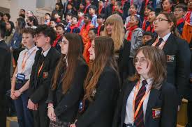 香港商会专访陈昕生博士：伴孩子们追寻属于自己的真理