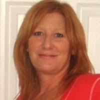 Sandra Tully's Instagram, Twitter & Facebook