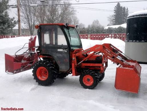 Kubota B7610 Tractor