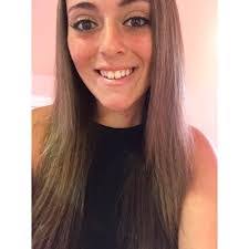 Alexa Abrams's Instagram, Twitter & Facebook