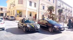 Risultati immagini per IMMAGINE DI CARABINIERI E MAFIA