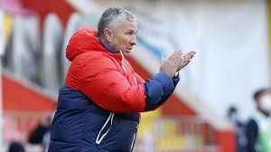 Cluj manager dan petrescu celebrates at full time during the uefa champions league, third qualifying round, second leg match between celtic and cfr. RevoluÈ›ia Lui Dan Petrescu Trei FotbaliÈ™ti Au Fost AnunÈ›aÈ›i SÄƒ Plece Iar Doi FoÈ™ti JucÄƒtori Sunt AÈ™teptaÈ›i La Cfr Cluj Eurosport