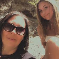 A little Hippie, A little Hood