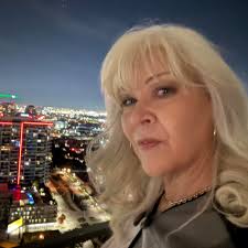 Can't get in touch with Expedia customer service