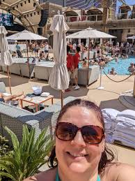 Disco bar in Vegas playing 90's hits