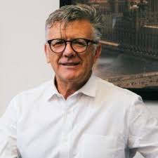 A Q&A On Chuck Smith's Approach To Ministry