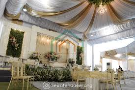 Masalahnya, kulit di sekitar mata memang kulit yang paling perasa. 13 Ide Tenda Dekorasi Vip Sewatendaserang Com Tenda Pernikahan Pesta Pernikahan Tenda