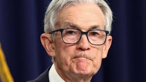 Fed laat rente ongewijzigd: 'We kijken alleen naar cijfers, niet naar wat  president zegt'