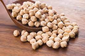Penderita asam urat boleh mengonsumsinya asal dengan porsi dan cara sedangkan kacang mete memiliki purin di bawah 50 miligram per 100 gram, sehingga kacang mete tidak tinggi purin. Bahaya Dan Manfaat Kacang Kuda Kacang