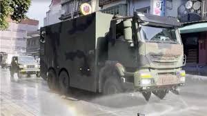 兵棋推演 (military simulation)為一種室內軍事演習方式，也稱指揮所演習 (command post exercise, cpx)或桌上演習 (table top exercise, ttx)。用於軍校教育和實際的軍事行動之中，以預先推估戰爭局勢的發展為其目的。 Yl Gkd5stuma3m