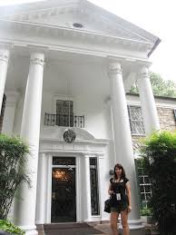 Ho visitato graceland la c. Visitare Graceland La Casa Di Elvis Presley A Memphis Lost In Food