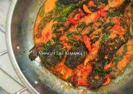 Di pulau jawa, ikan lele panggan (asap) biasa diolah menjadi suatu masakan yang begitu menggiurkan untuk dicicipi. Resep Mangut Lele Kemangi Yang Enak Banget Resep Masakan Indonesia