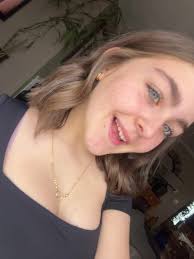 hazel (@hazellyoung22)