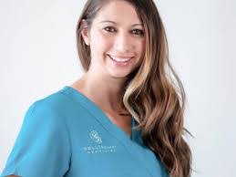 Leana Baer's Instagram, Twitter & Facebook